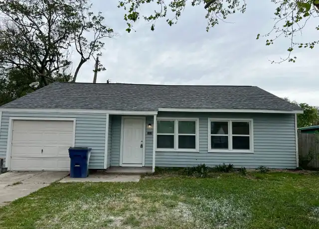 Property at 1418 2nd Ave N, Texas City, TX, 77590, 4 beds, 2 baths, [object Object]