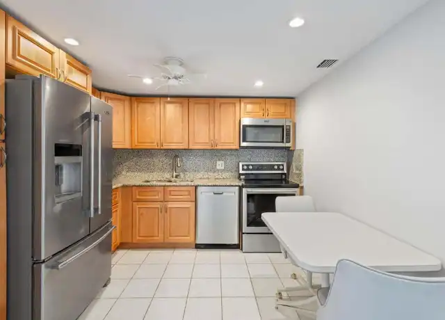 Property at 304 Imperial Ct Unit F, West Palm Beach, FL, 33417, 1 bed, 2 baths, [object Object]