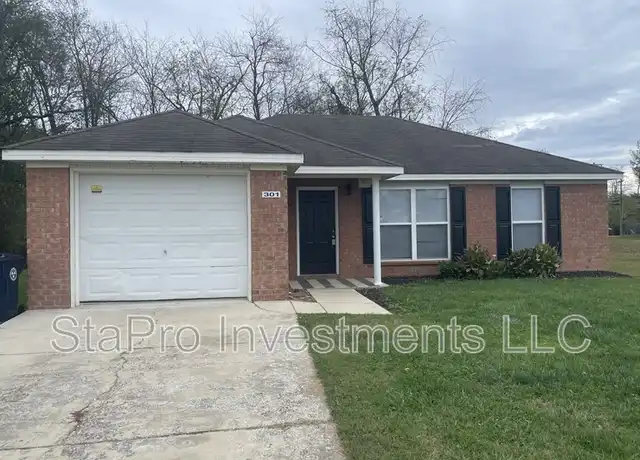 Property at 240 Hayes Ct, Smithville, TN, 37166, 3 beds, 2 baths, [object Object]