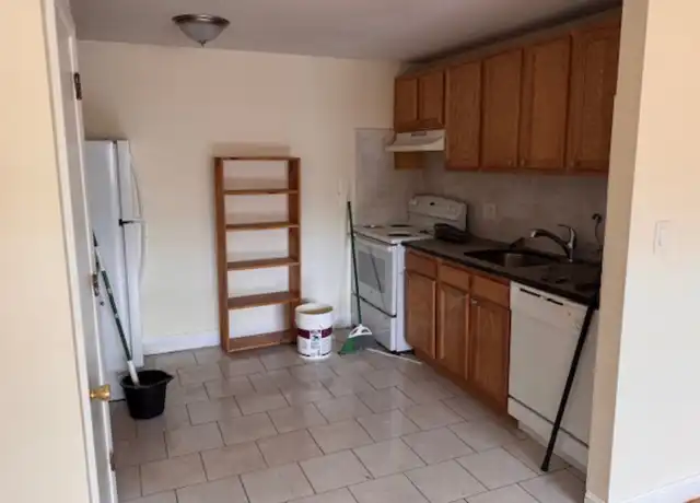 Property at 48 Lake Ave Unit BU 9, Woburn, MA, 01801, 2 beds, 2 baths, [object Object]