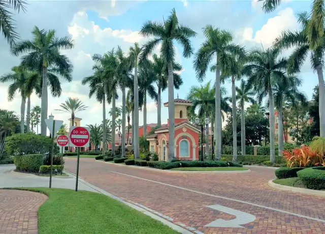 Property at 4706 SW 160th Ave #135, Miramar, FL, 33027, 1 bed, 1 bath, [object Object]