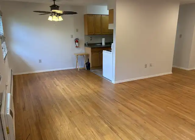 Property at 94 Stonehurst Blvd Apt E, Freehold, NJ, 07728, 1 bed, 1 bath, [object Object]