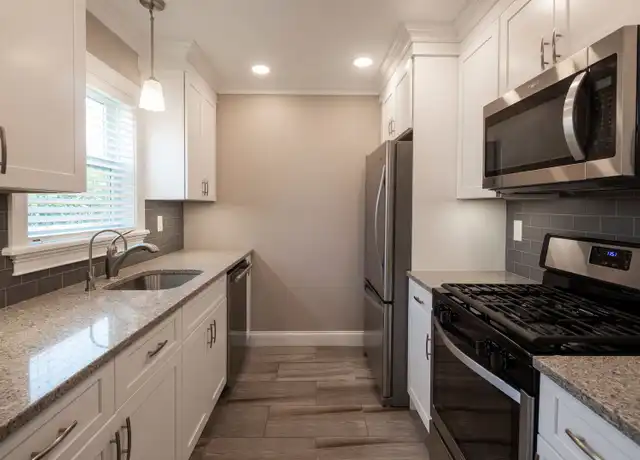 Property at 425 Broad Ave Unit B01, Leonia, NJ, 07605, 1 bed, 1 bath, [object Object]