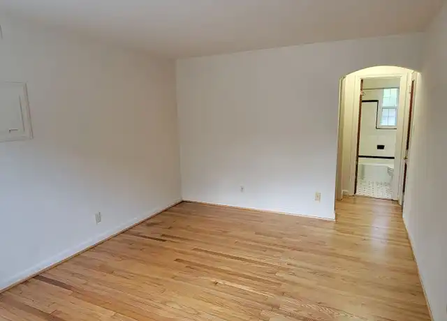Property at Bedford Gardens - 35 N Bedford St, Arlington, VA, 22201, 1 bed, 1 bath, [object Object]