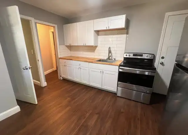 Property at 39-41 Park St Unit 4, Dover, NH, 03820, 1 bed, 1 bath, [object Object]