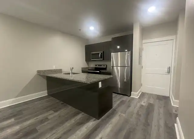 Property at 350 Pleasant St Unit 250, Watertown, MA, 02472, 2 beds, 1 bath, [object Object]
