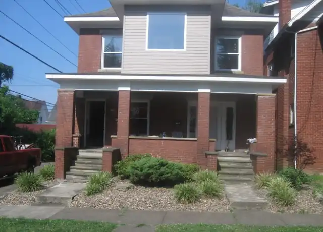 Property at 919 13th St Unit 2, Huntington, WV, 25701, 5 beds, 2 baths, [object Object]