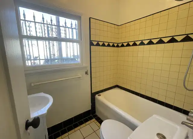 Property at 724 S Mansfield Ave, Los Angeles, CA, 90036, 1 bed, 1 bath, [object Object]