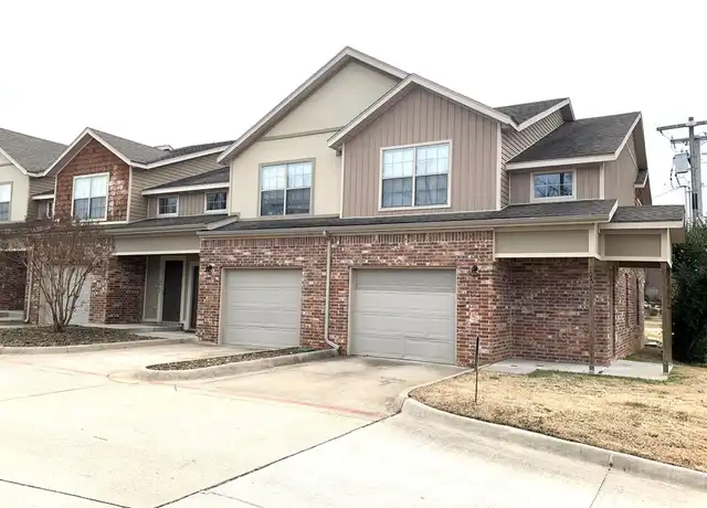 Property at 1071 W Malibu St, Fayetteville, AR, 72703, 3 beds, 2.5 baths, [object Object]