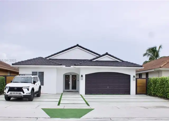Property at 16056 SW 66th Ter Unit 16056, Miami, FL, 33193, 3 beds, 2 baths, [object Object]