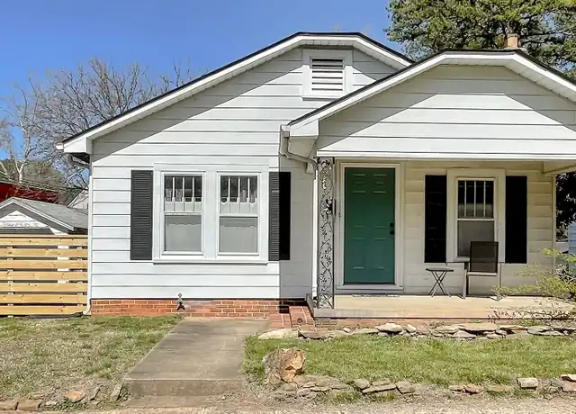 Property at 131 Carolina Ave, Burlington, NC, 27215, 2 beds, 1 bath, [object Object]