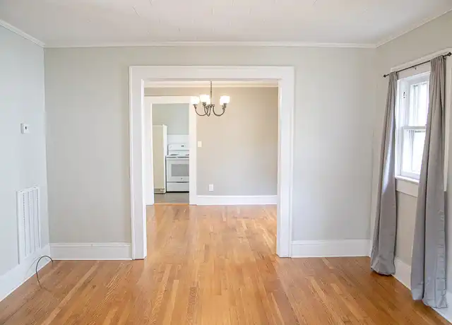 Property at 131 Carolina Ave, Burlington, NC, 27215, 2 beds, 1 bath, [object Object]