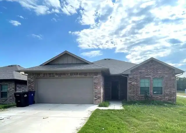 Property at 700 E Bullock St, Denison, TX, 75021, 3 beds, 2 baths, [object Object]