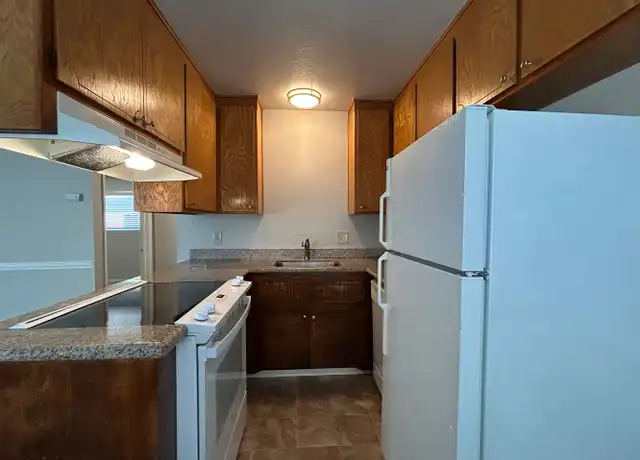 Property at Capitol Avenue (2316) - 2316 Capitol Ave, Sacramento, CA, 95816, 1 bed, 1 bath, [object Object]