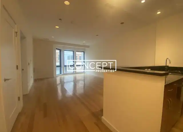 Property at 10 Manor St, Dorchester, MA, 02122, 1 bed, 1 bath, [object Object]