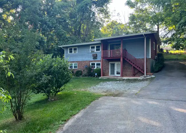 Property at 8 Vine Ln Unit 2, Johnson City, TN, 37604, 2 beds, 1 bath, [object Object]