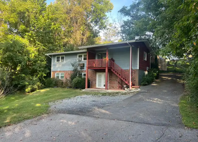 Property at 8 Vine Ln Unit 2, Johnson City, TN, 37604, 2 beds, 1 bath, [object Object]