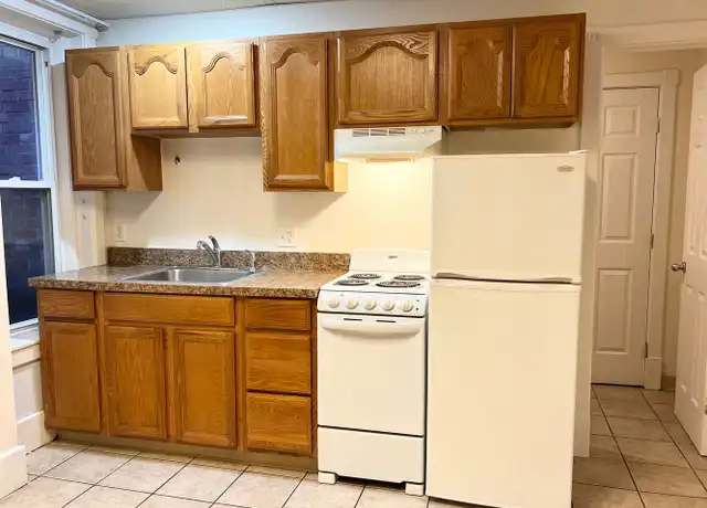 Property at 698 Main St Unit B2, Middletown, CT, 06457, 0 beds, 1 bath, [object Object]