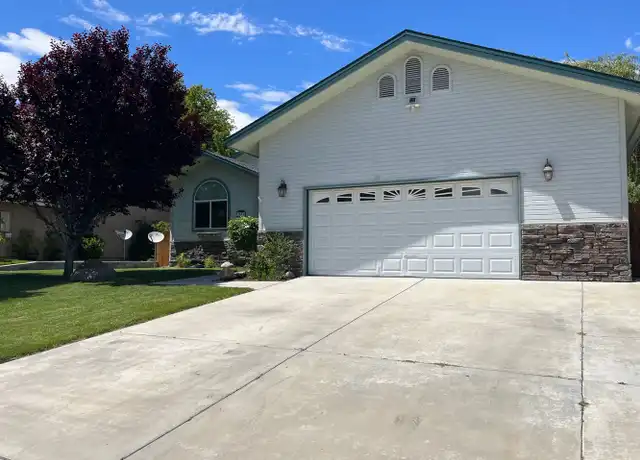 Property at 1851 Shoshone Dr, Bishop, CA, 93514, 3 beds, 2.5 baths, [object Object]