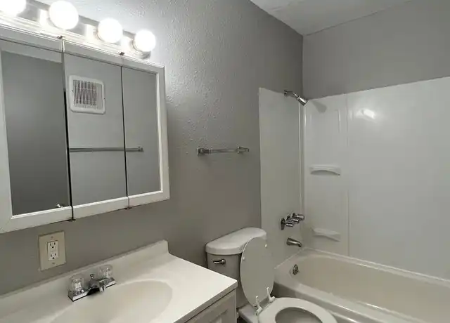 Property at 3608 SE 112th Ave Unit 01, Portland, OR, 97266, 2 beds, 1 bath, [object Object]