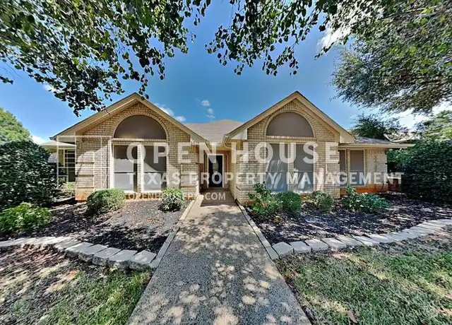 Property at 6011 Castle Creek Rd, Arlington, TX, 76017, 3 beds, 2.5 baths, [object Object]