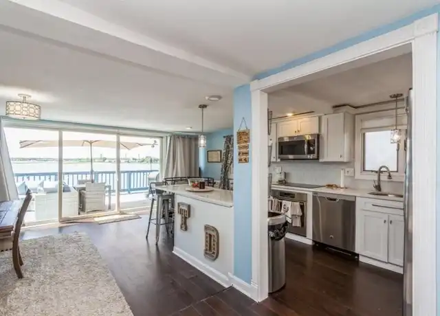 Property at 71 Spring St, Quincy, MA, 02169, 3 beds, 2 baths, [object Object]