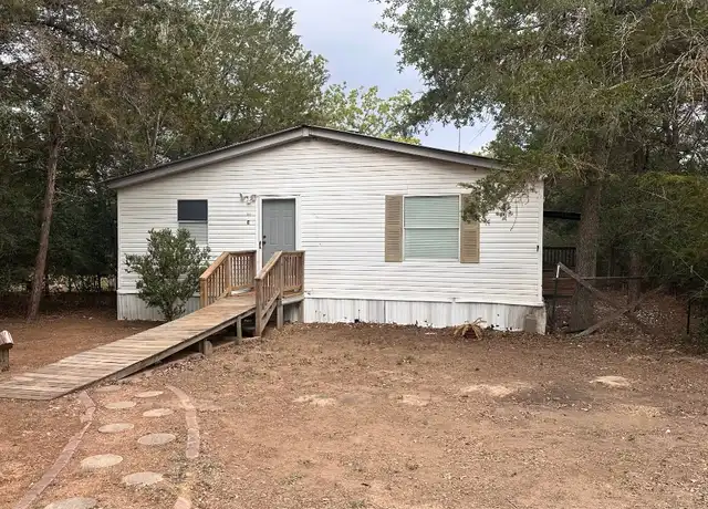 Property at 302 Lone Star Rd Unit E, Bastrop, TX, 78602, 4 beds, 2 baths, [object Object]