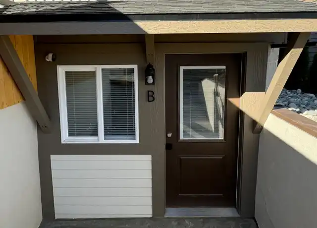 Property at 414 Kittitas St Unit B, Wenatchee, WA, 98801, 2 beds, 1 bath, [object Object]