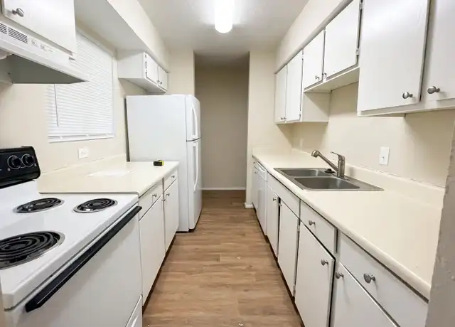 Property at 2620 Pecan Ridge Dr Unit B, Bryan, TX, 77802, 2 beds, 1 bath, [object Object]