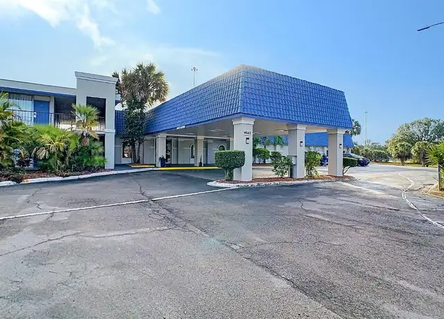 Photo of 4645 N Socrum Loop Rd, Lakeland, FL 33809