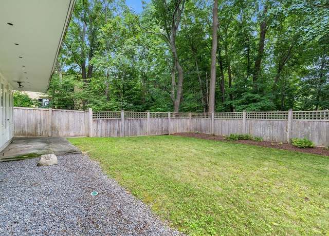 Photo of 133 Sudbury Rd Unit 1, Concord, MA 01742