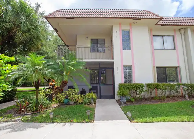 Property at 405 Lakeview Dr #101, Weston, FL, 33326, 2 beds, 2 baths, [object Object]