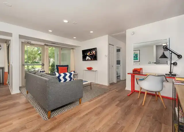 Property at Cedar Place - 5464 Harpers Farm Rd, Columbia, MD, 21044, 1-2 bed, 1-1.5 bath, [object Object]