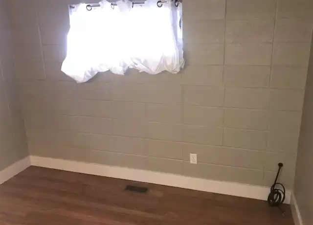 Property at 895 Canyon Rd Unit 2, Logan, UT, 84321, 2 beds, 1 bath, [object Object]