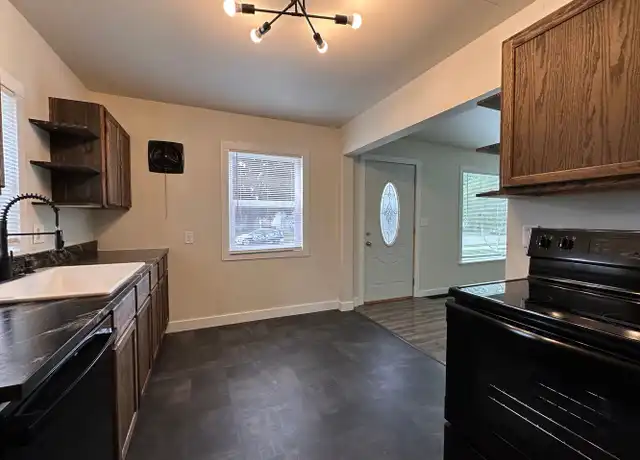Property at 173 Robert St, Clintonville, WI, 54929, 3 beds, 1.5 baths, [object Object]