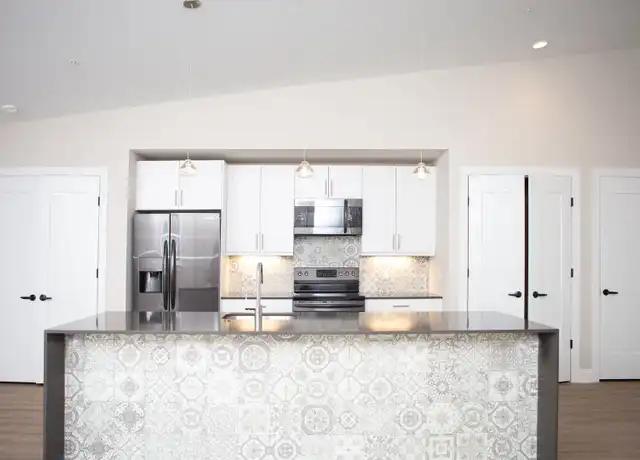 Property at 216 W 9th St Unit 216-302, Wilmington, DE, 19801, 1 bed, 1 bath, [object Object]