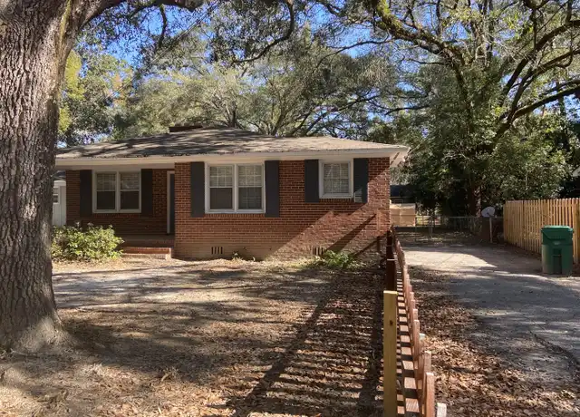Property at 1713 Azalea Dr Unit 4, Valdosta, GA, 31602, 3 beds, 1 bath, [object Object]