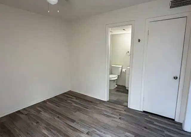 Property at 9807 Walnut St #304, Dallas, TX, 75243, 1 bed, 1 bath, [object Object]