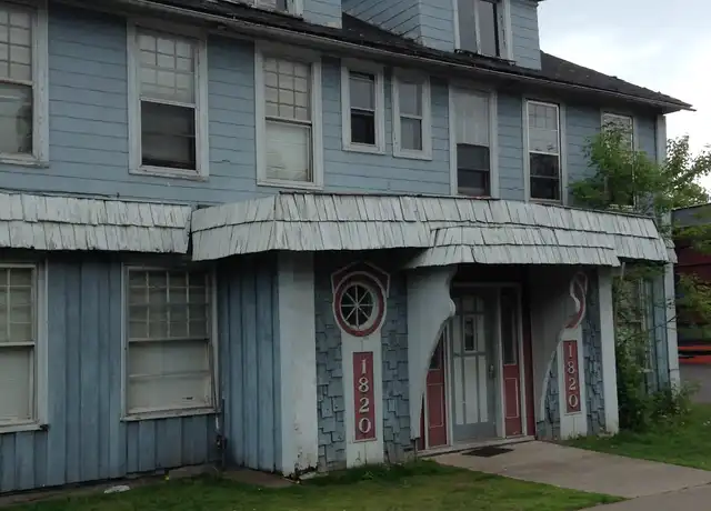 Property at 1820 London Rd Unit 5, Duluth, MN, 55812, 1 bed, 1 bath, [object Object]