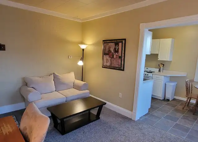 Property at 1820 London Rd Unit 5, Duluth, MN, 55812, 1 bed, 1 bath, [object Object]