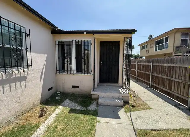 Property at 10522 Lou Dillon Ave Unit **24, Watts, CA, 90002, 2 beds, 1 bath, [object Object]