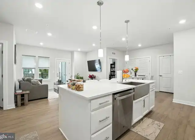 Property at 12865 Mosaic Park Way Unit 3C, Herndon, VA, 20171, 2 beds, 2 baths, [object Object]