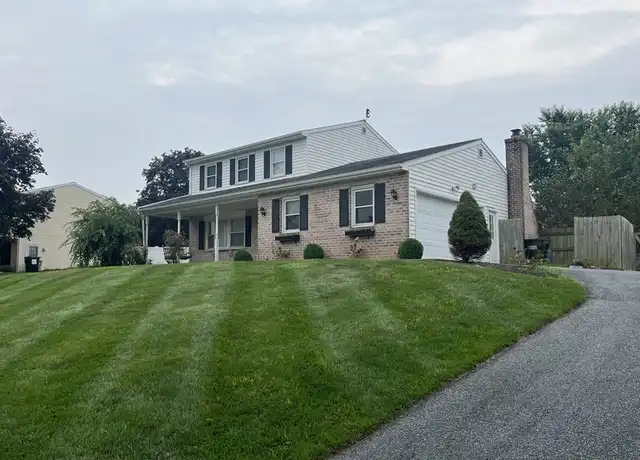 Property at 2440 Douglas Dr, Lancaster, PA, 17602, 3 beds, 2.5 baths, [object Object]