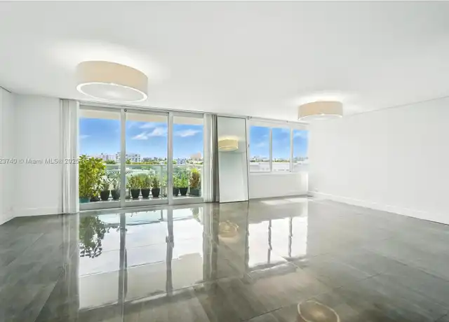 Property at 1000 West Ave #630, Miami Beach, FL, 33139, 0 beds, 1 bath, [object Object]