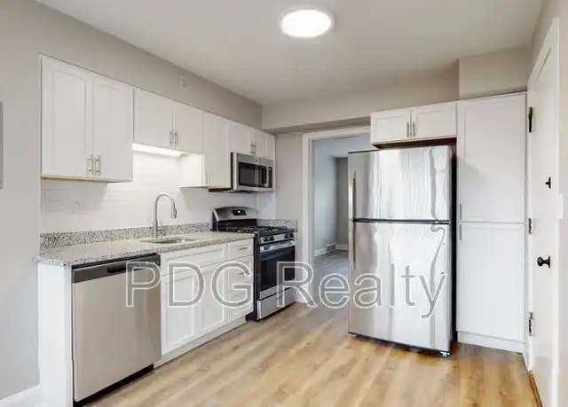 Property at 3833 Chenoweth Ct Unit 4, Louisville, KY, 40207, 2 beds, 1 bath, [object Object]