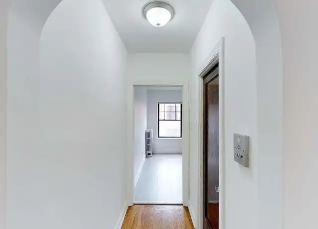 Property at 4455 S Greenwood Ave, Chicago, IL, 60653, 2 beds, 1 bath, [object Object]