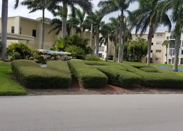Property at 2400 NE 1st Ln #206, Boynton Beach, FL, 33435, 1 bed, 1.5 baths, [object Object]