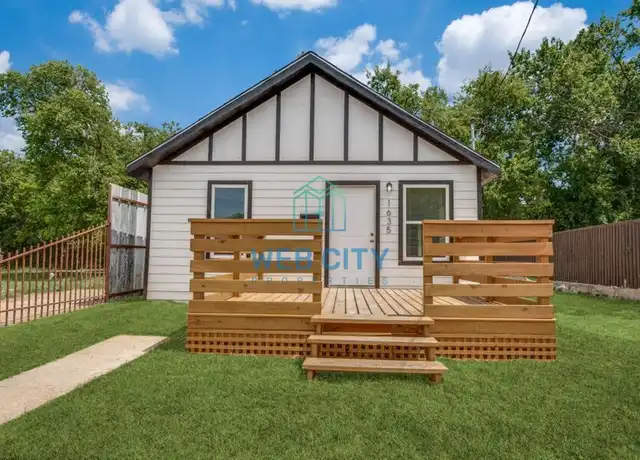 Property at 1635 Durrett St, Dallas, TX, 75223, 3 beds, 2 baths, [object Object]
