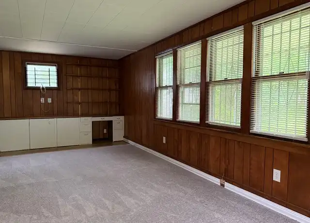 Property at 23330 Roger Dr, Euclid, OH, 44123, 4 beds, 1 bath, [object Object]