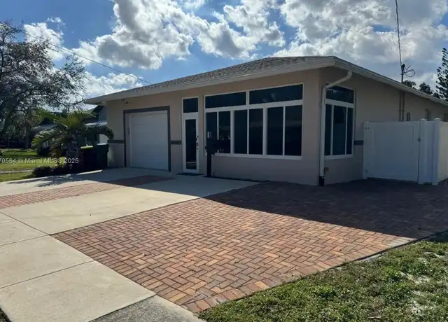 Property at 350 SW 2nd Ave, Dania, FL, 33004, 3 beds, 2 baths, [object Object]